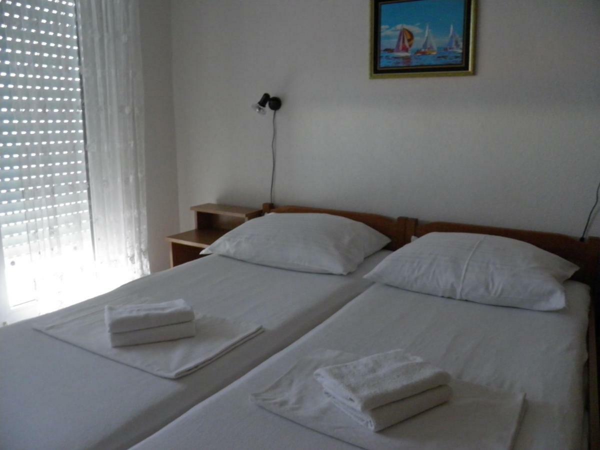 Apartments Horizont โตรกีร์ ห้อง รูปภาพ